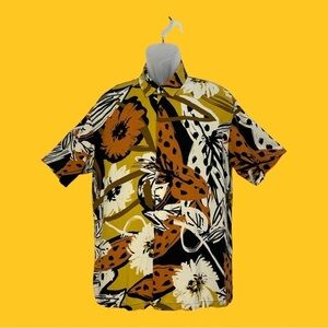 Bershka Tropical Fall Colors Print Short Sleeve Button Down Shirt Size M